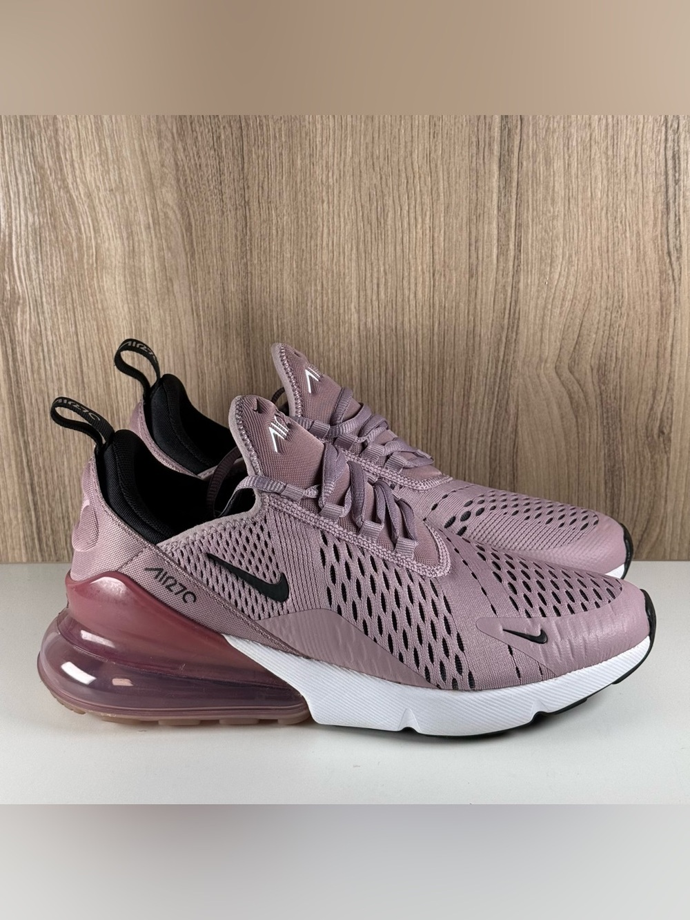 Nike Air Max 270 Plum Chalk Black Shoes 943345-601 GS 7Y Women’s Size 8.5